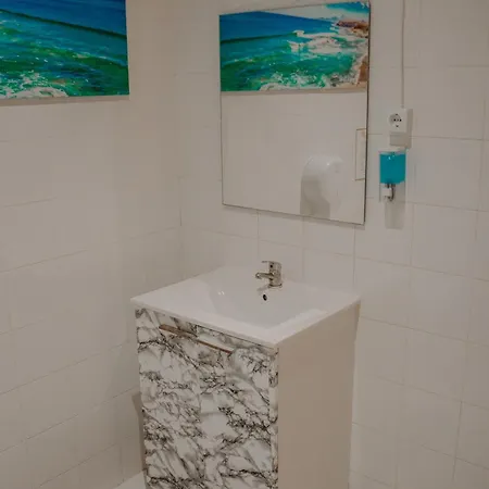 Rostelbem Guesthouse Lisbon Hostel
