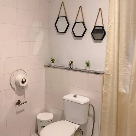 Rostelbem Hostel *